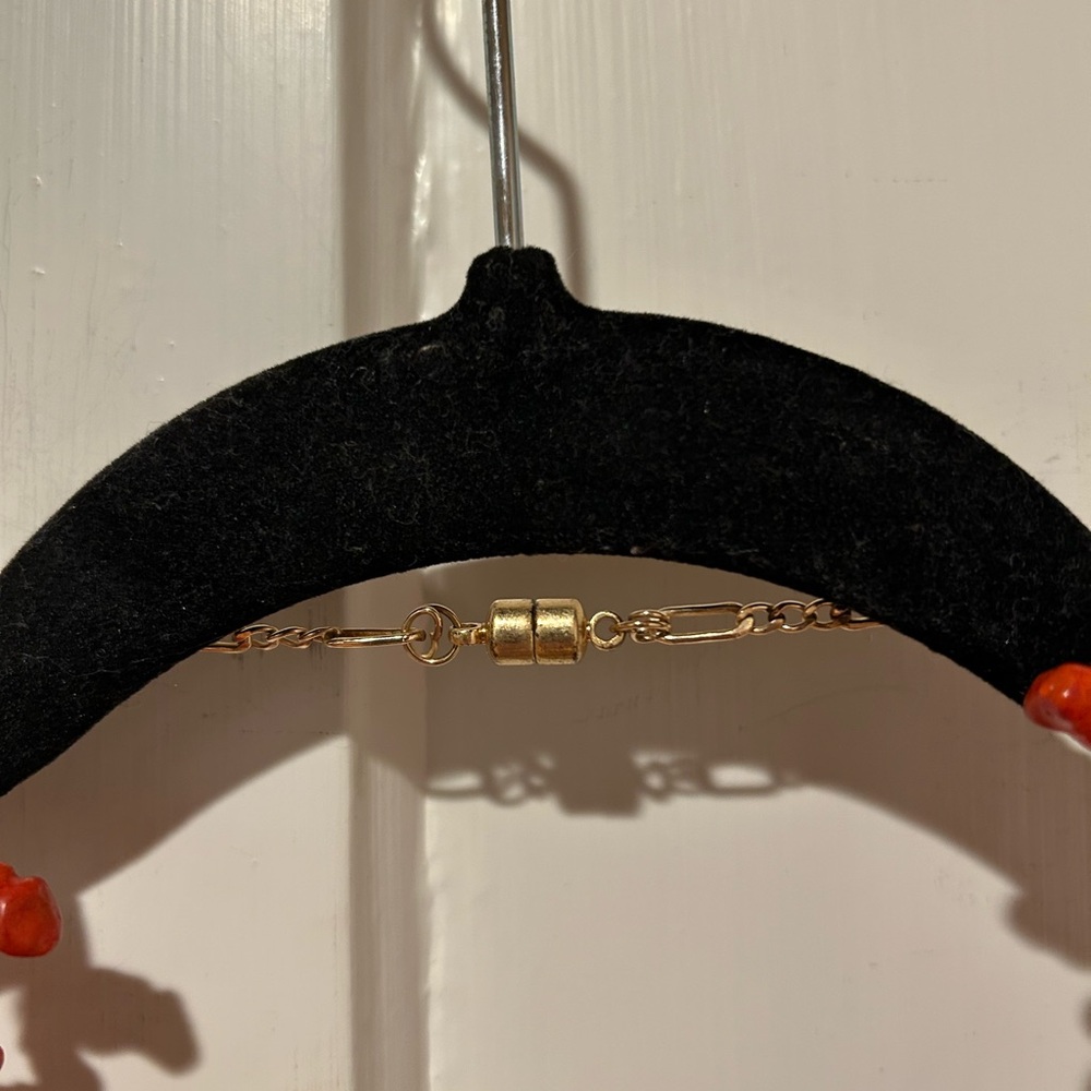 Coral branch necklace - Picture 4 of 10